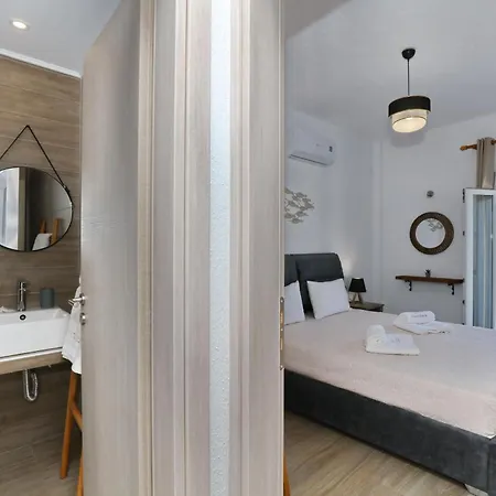Apartment Tsoukalaria Skopelos Town