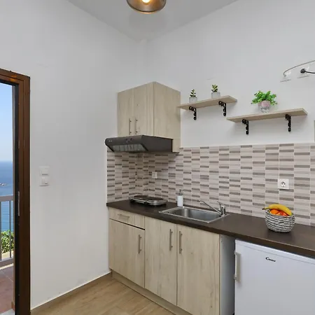 Tsoukalaria Apartment *