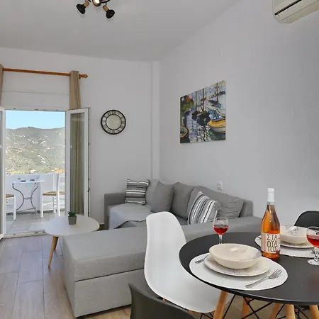 Apartment Tsoukalaria Skopelos Town