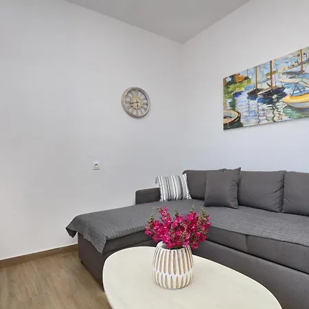Apartment Tsoukalaria Skopelos Town