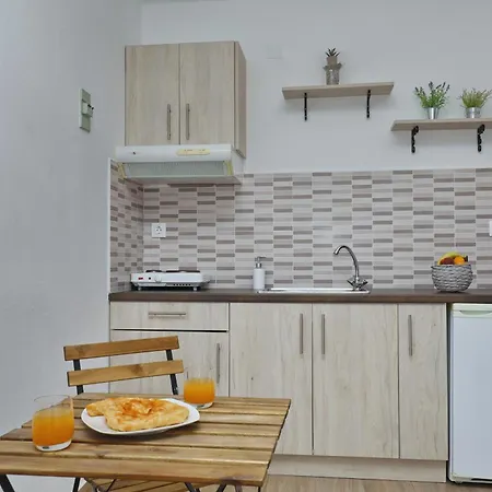 Apartment Tsoukalaria *