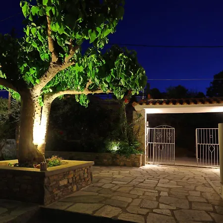 Tsoukalaria Apartment