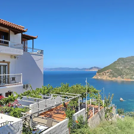 Tsoukalaria * Skopelos Town
