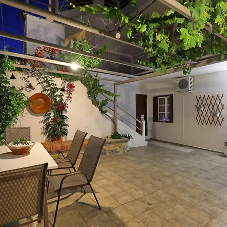 Apartment Tsoukalaria