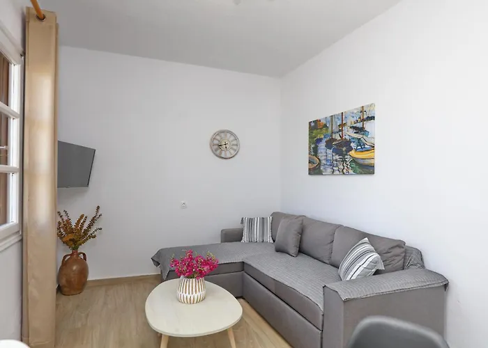 Tsoukalaria Apartamento *