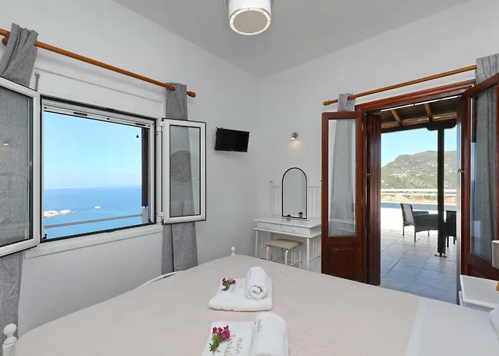 Tsoukalaria Skopelos Town