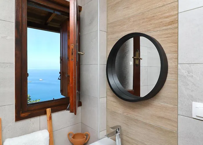 Tsoukalaria Skopelos Town