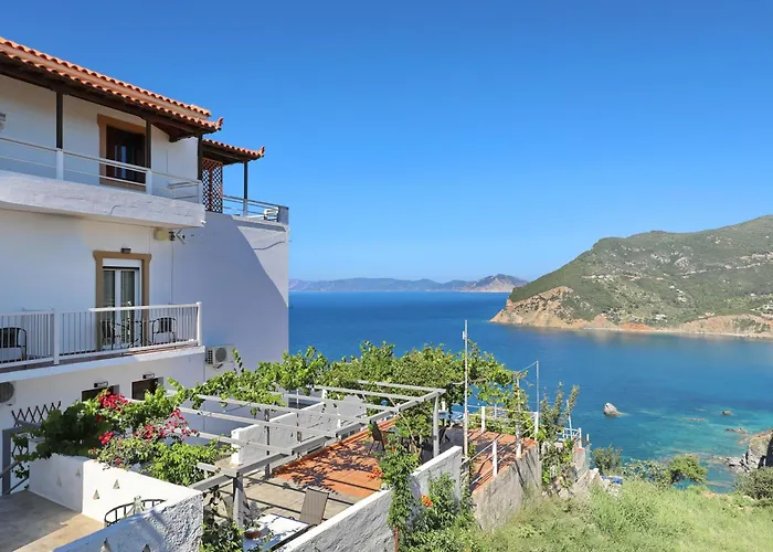 Tsoukalaria * Skopelos Town